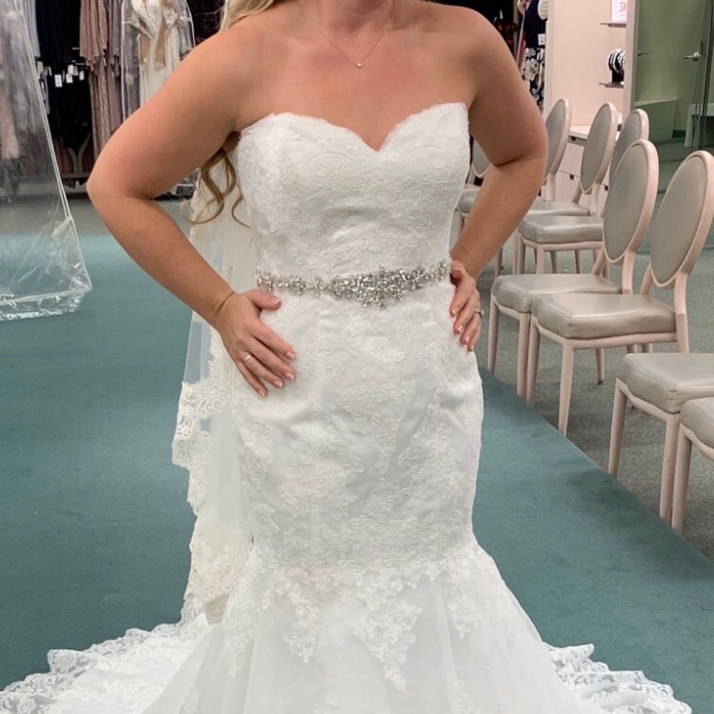 Wedding dress